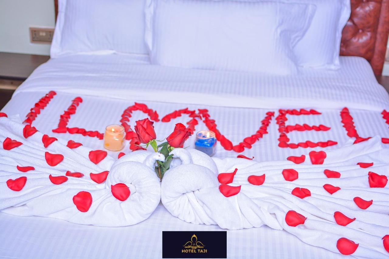 Hotel Taji ナニュキ エクステリア 写真