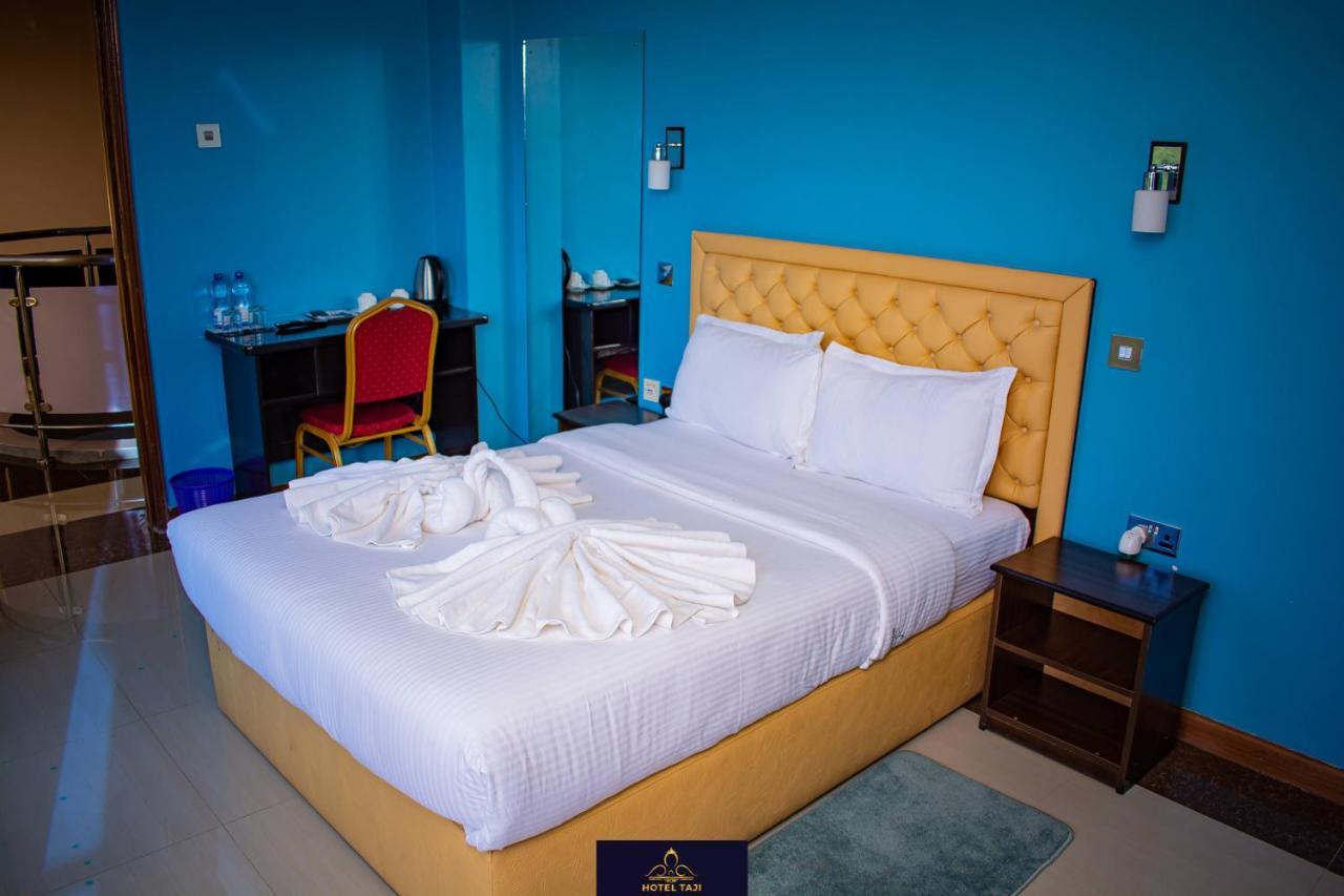 Hotel Taji ナニュキ エクステリア 写真